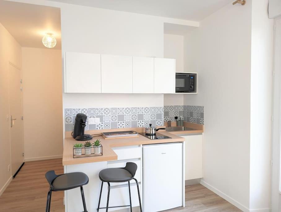 Et Commerces De - Appt 3 Personnes *