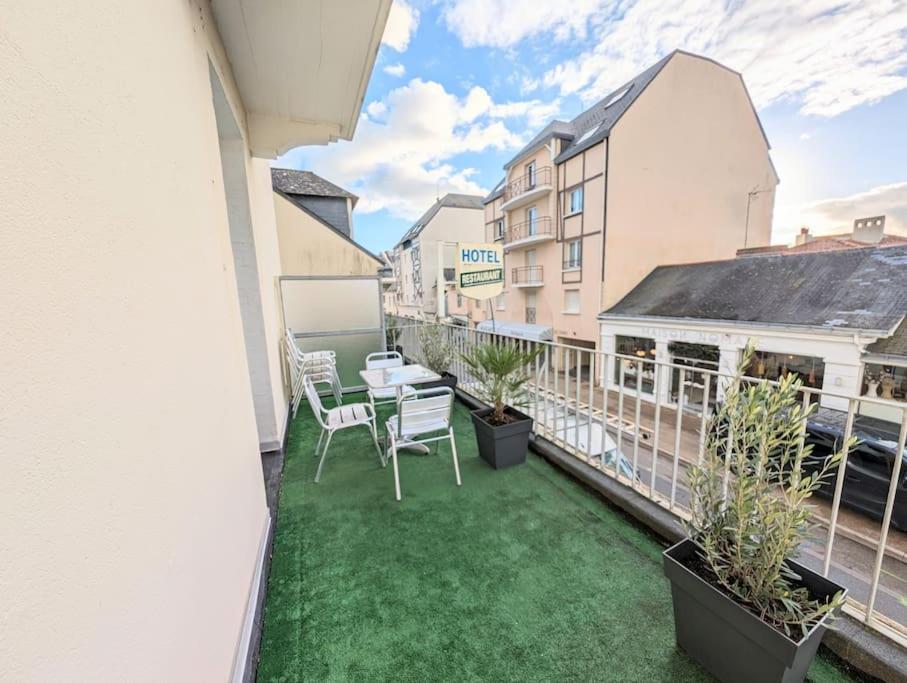 Et Commerces De - Appt 3 Personnes Pornichet